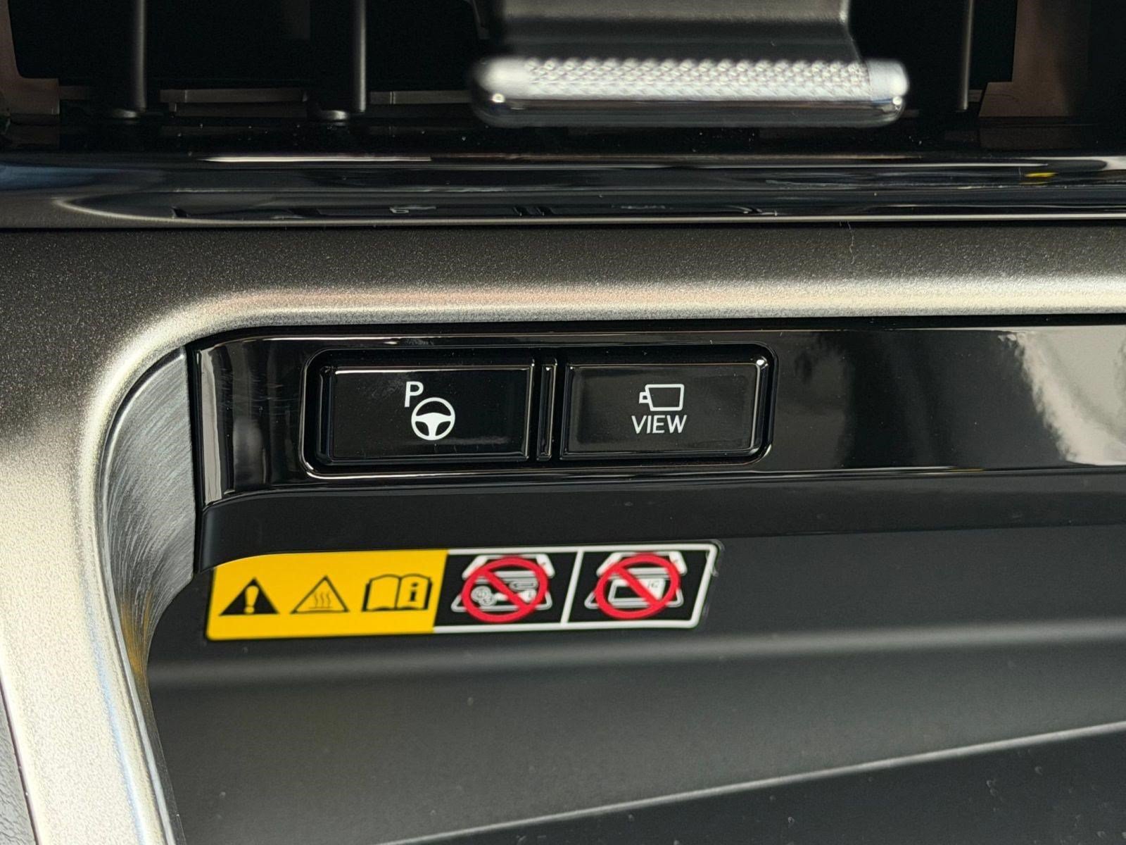 New 2026 Lexus TX 500h AWD image 30