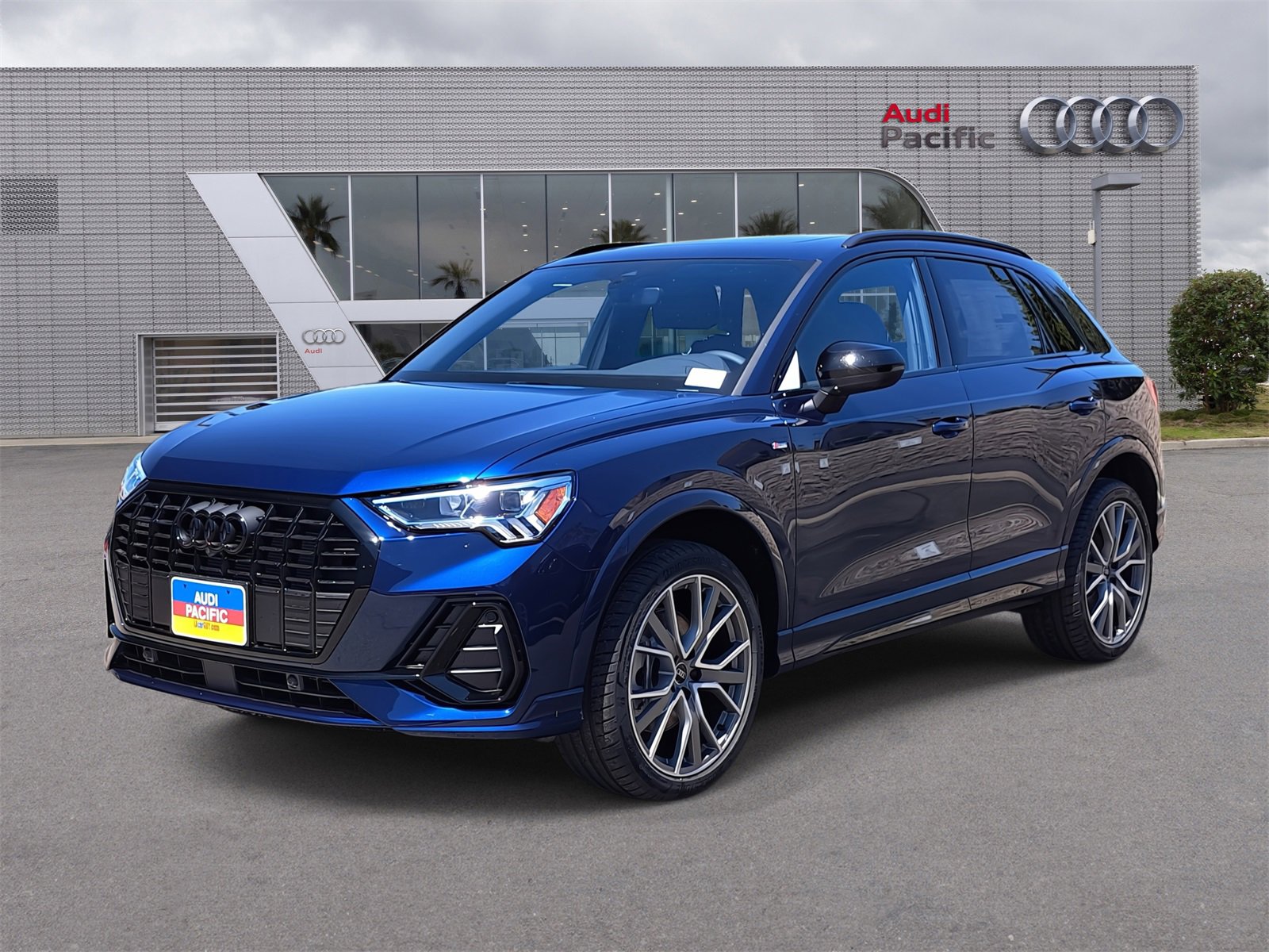 New 2025 Audi Q3 2.0T Premium Plus