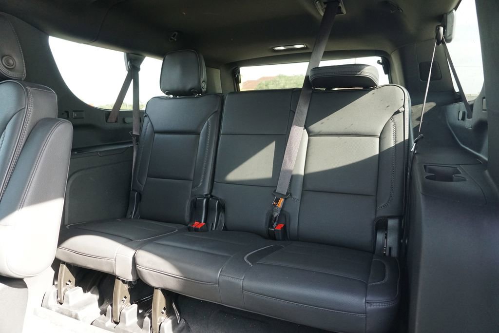 Used 2023 GMC Yukon XL Denali w/ Advanced Technology Package image 24