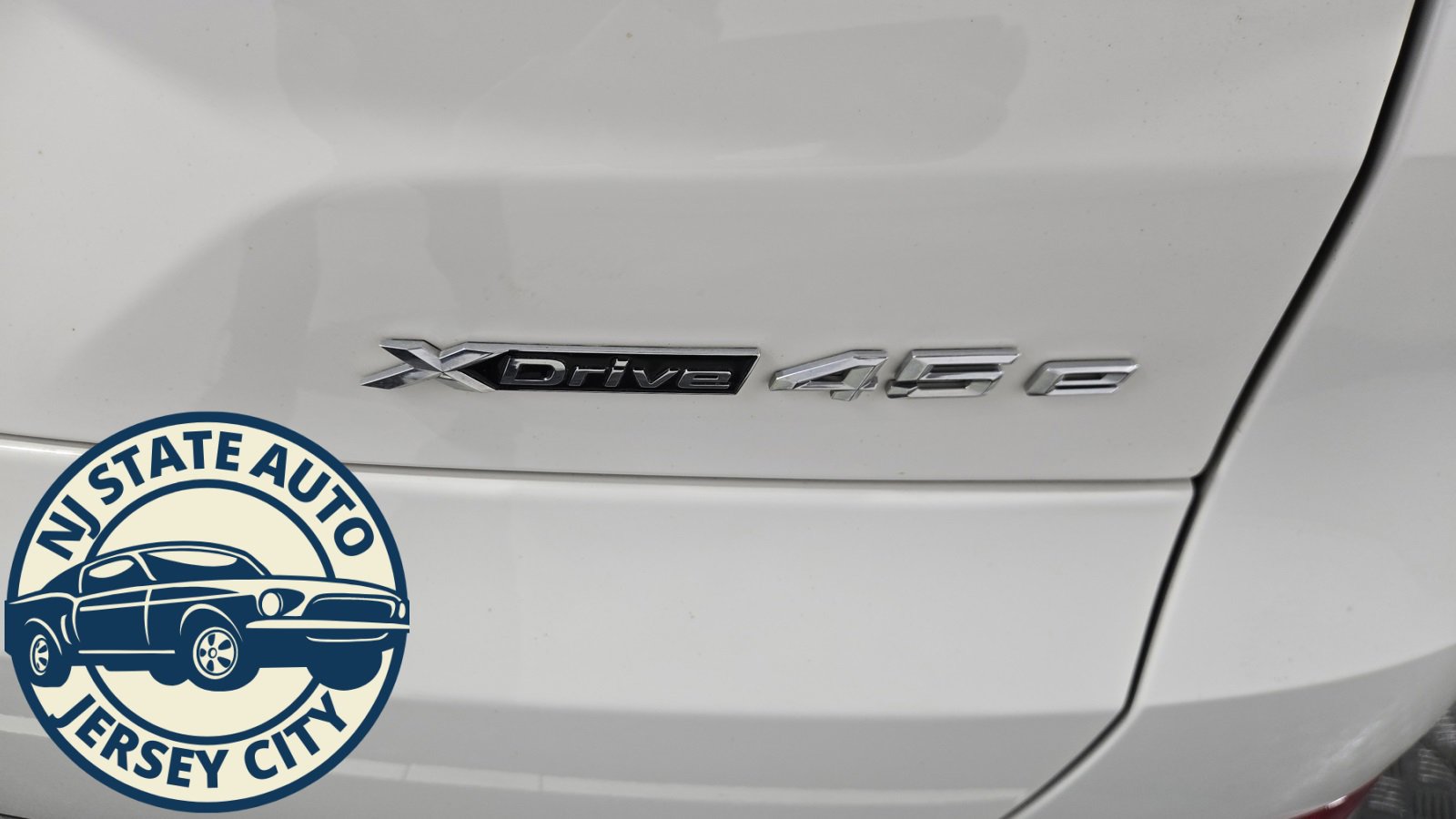 Used 2023 BMW X5 xDrive45e w/ Climate Comfort Package image 32