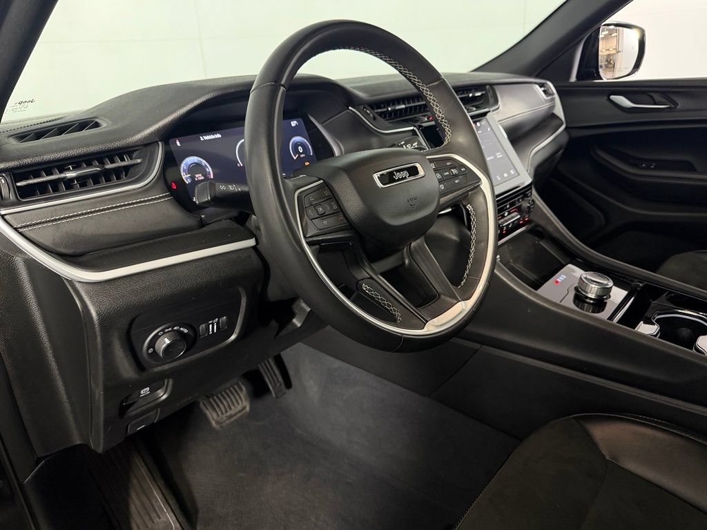 Certified 2023 Jeep Grand Cherokee L Laredo AWD/4WD image 20