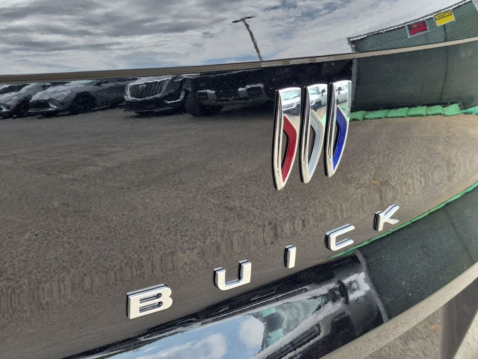 New 2026 Buick Envista Sport Touring w/ Convenience I Package FWD image 31