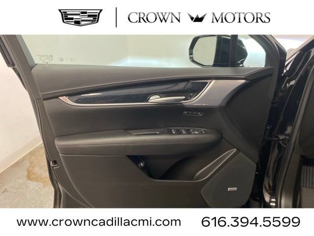 Certified 2024 Cadillac XT5 Premium Luxury w/ Technology Package AWD/4WD image 19