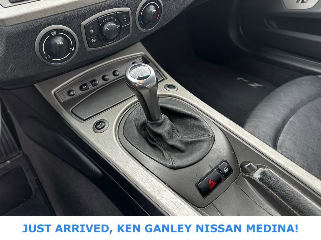 Used 2003 BMW Z4 3.0i image 13