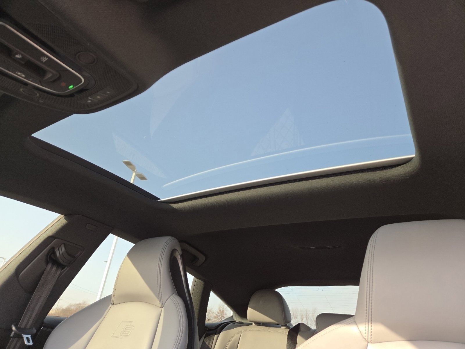 Used 2019 Audi S5 Premium Plus w/ Premium Plus image 4