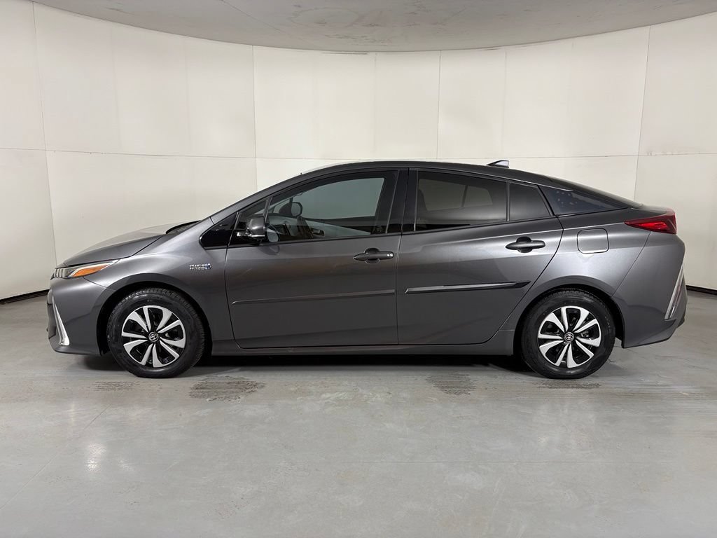 Used 2018 Toyota Prius Prime Premium w/ Carpet Mat Package FWD image 5