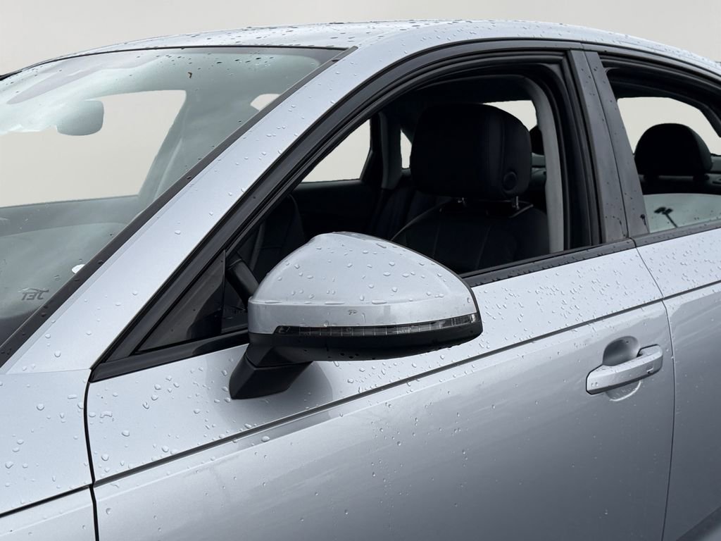 Used 2019 Audi A4 2.0T Premium image 26