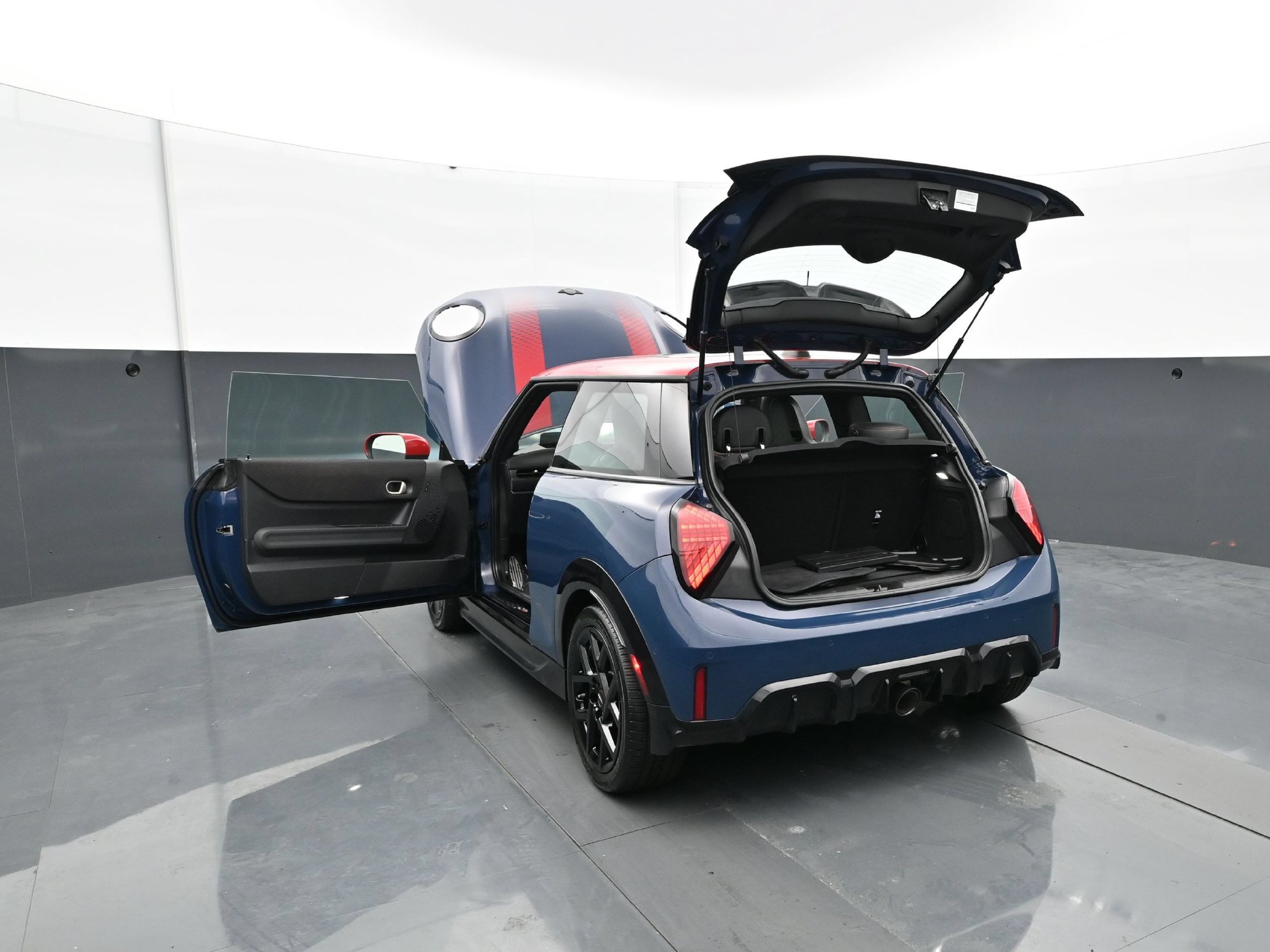 Used 2025 MINI Cooper John Cooper Works FWD image 33