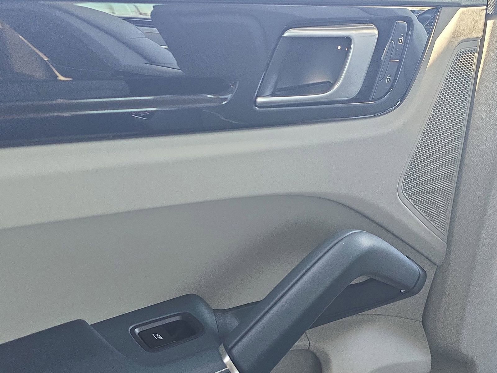 Used 2019 Porsche Cayenne image 14
