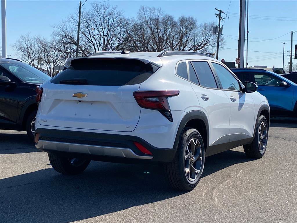 New 2026 Chevrolet Trax LT image 3