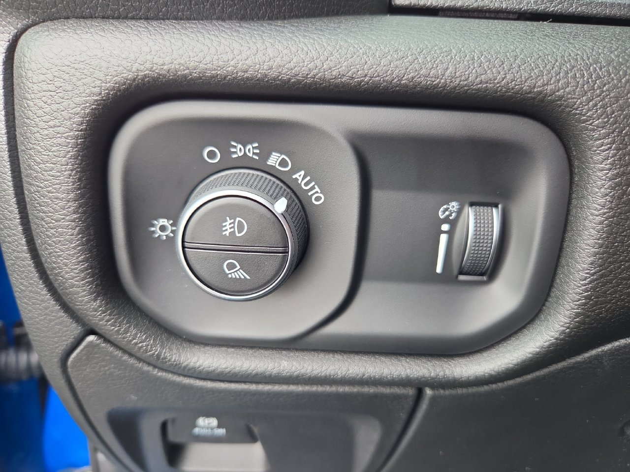 New 2026 RAM 1500 Big Horn AWD/4WD image 30
