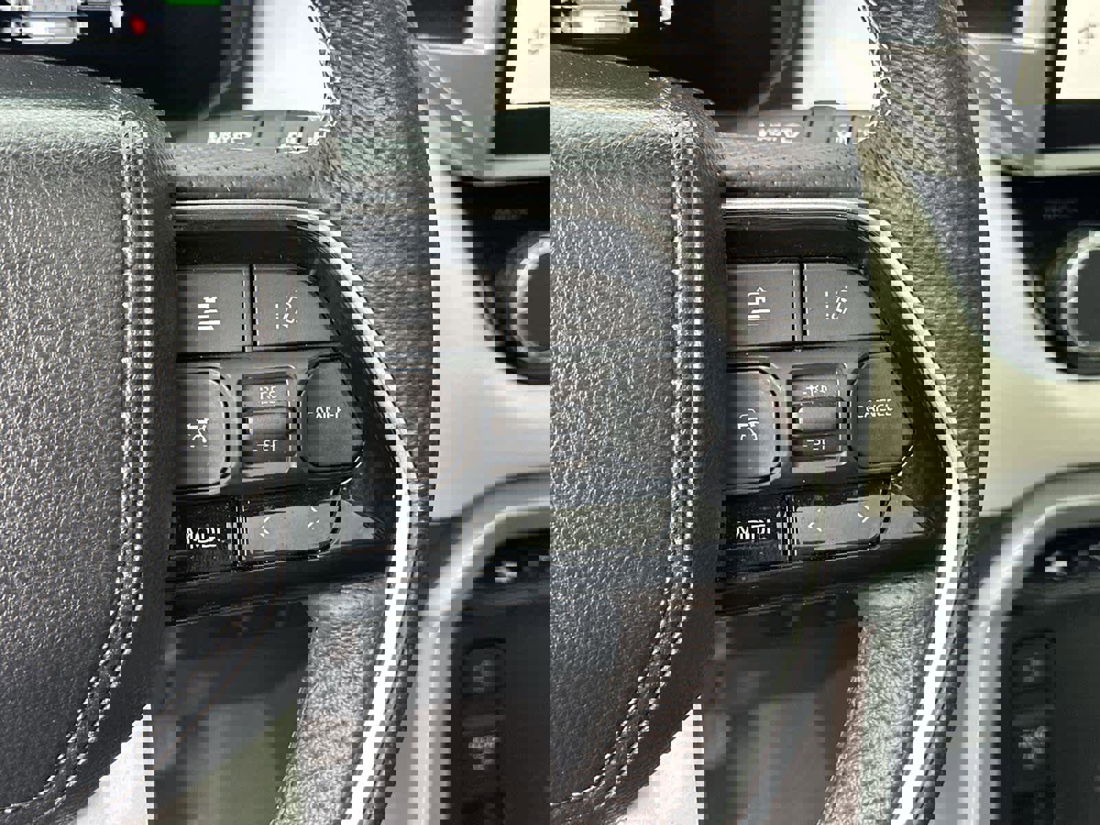 Used 2025 Toyota Sequoia Capstone image 25