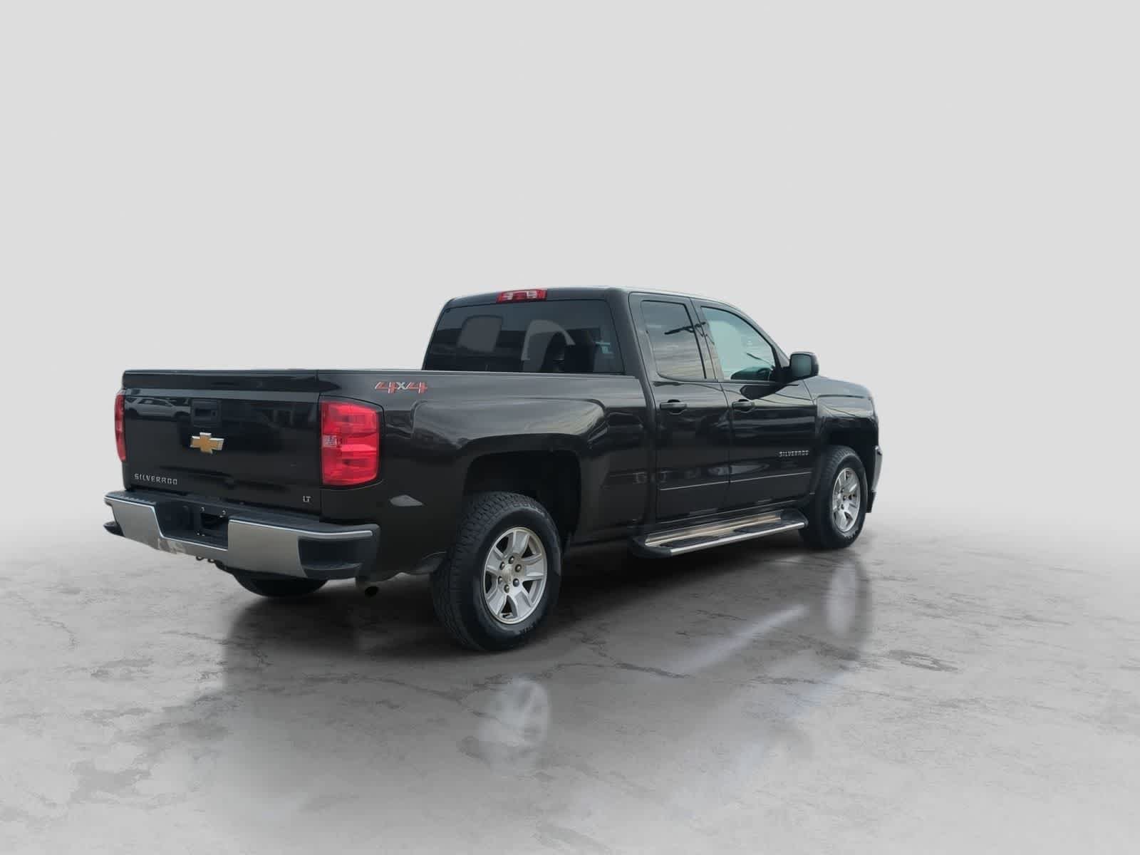 Used 2018 Chevrolet Silverado 1500 LT AWD/4WD image 8