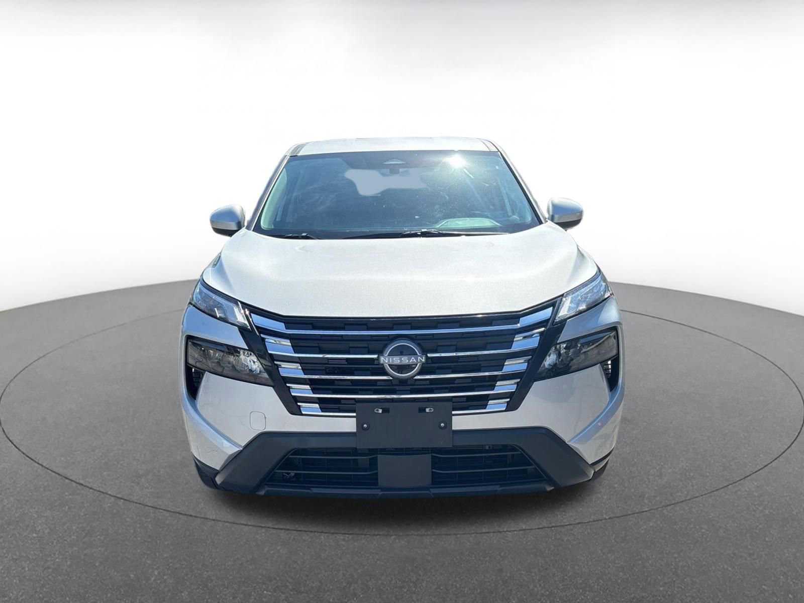 Used 2025 Nissan Rogue SV AWD/4WD image 6
