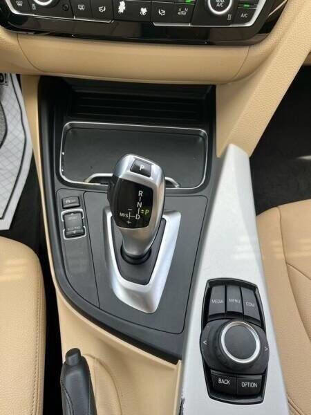 Used 2016 BMW M4 Convertible w/ Executive Package RWD image 20