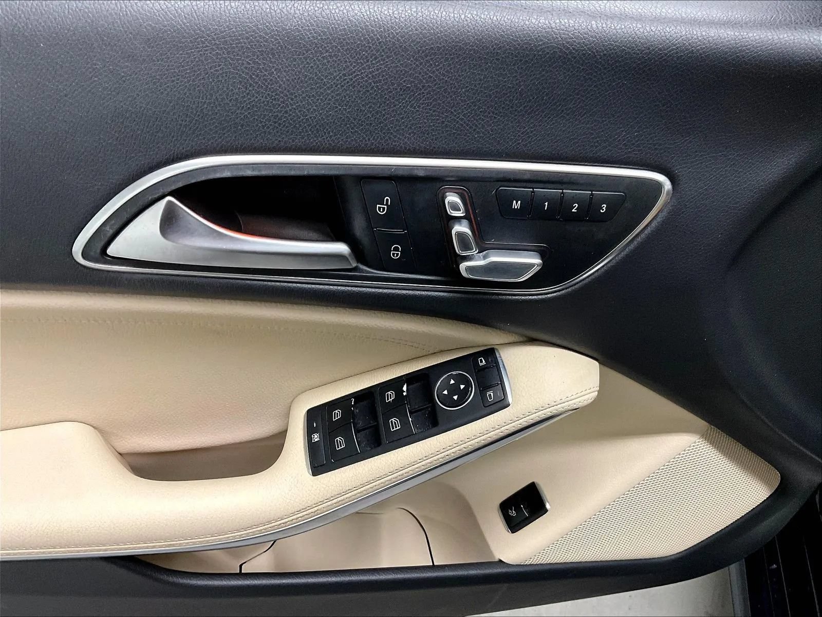 Used 2017 Mercedes-Benz CLA 250 image 44
