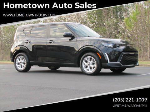 Used 2024 Kia Soul LX w/ Option Group 015 FWD image 1