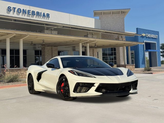 Used 2022 Chevrolet Corvette Stingray Preferred Cpe w/ Z51 Performance Package RWD image 2