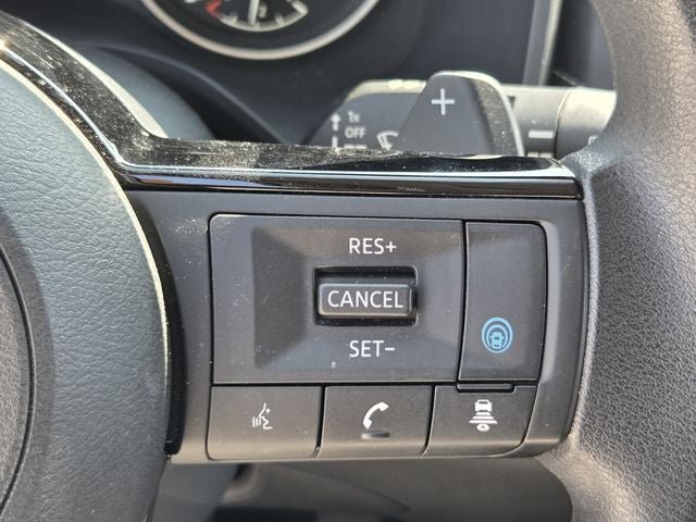 Used 2023 Nissan Rogue SV FWD image 24