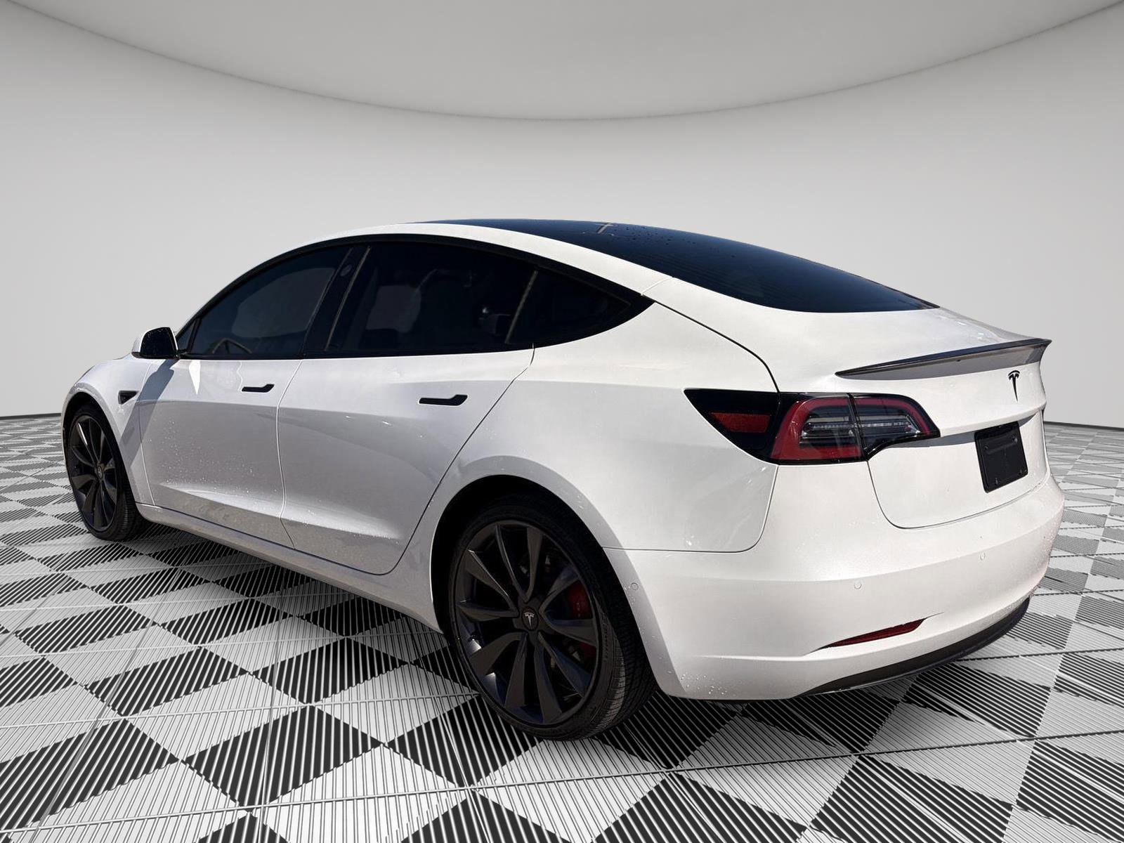 Used 2020 Tesla Model 3 Performance image 7