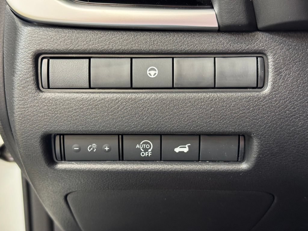 New 2026 Nissan Rogue SV AWD/4WD image 28