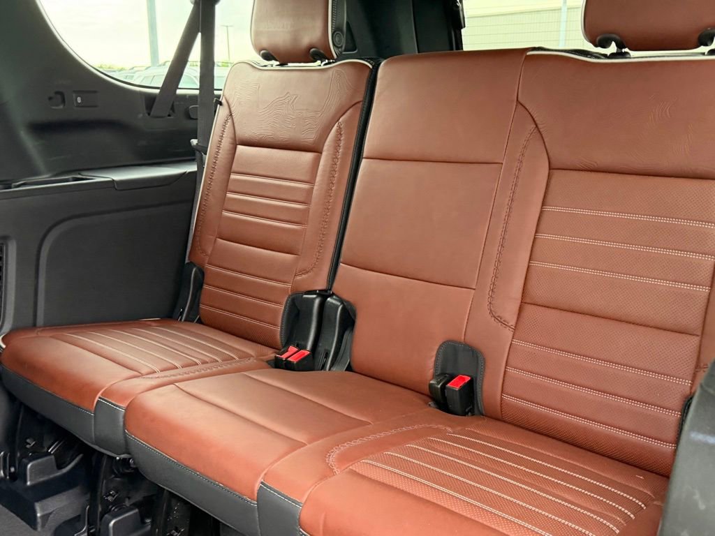 Used 2023 GMC Yukon XL Denali Ultimate image 18