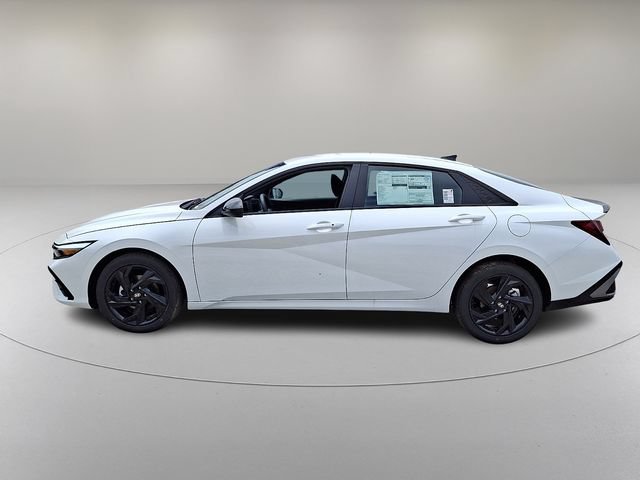 New 2026 Hyundai Elantra Sport FWD image 4