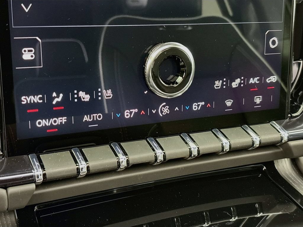 New 2026 GMC Yukon AT4 Ultimate AWD/4WD image 16