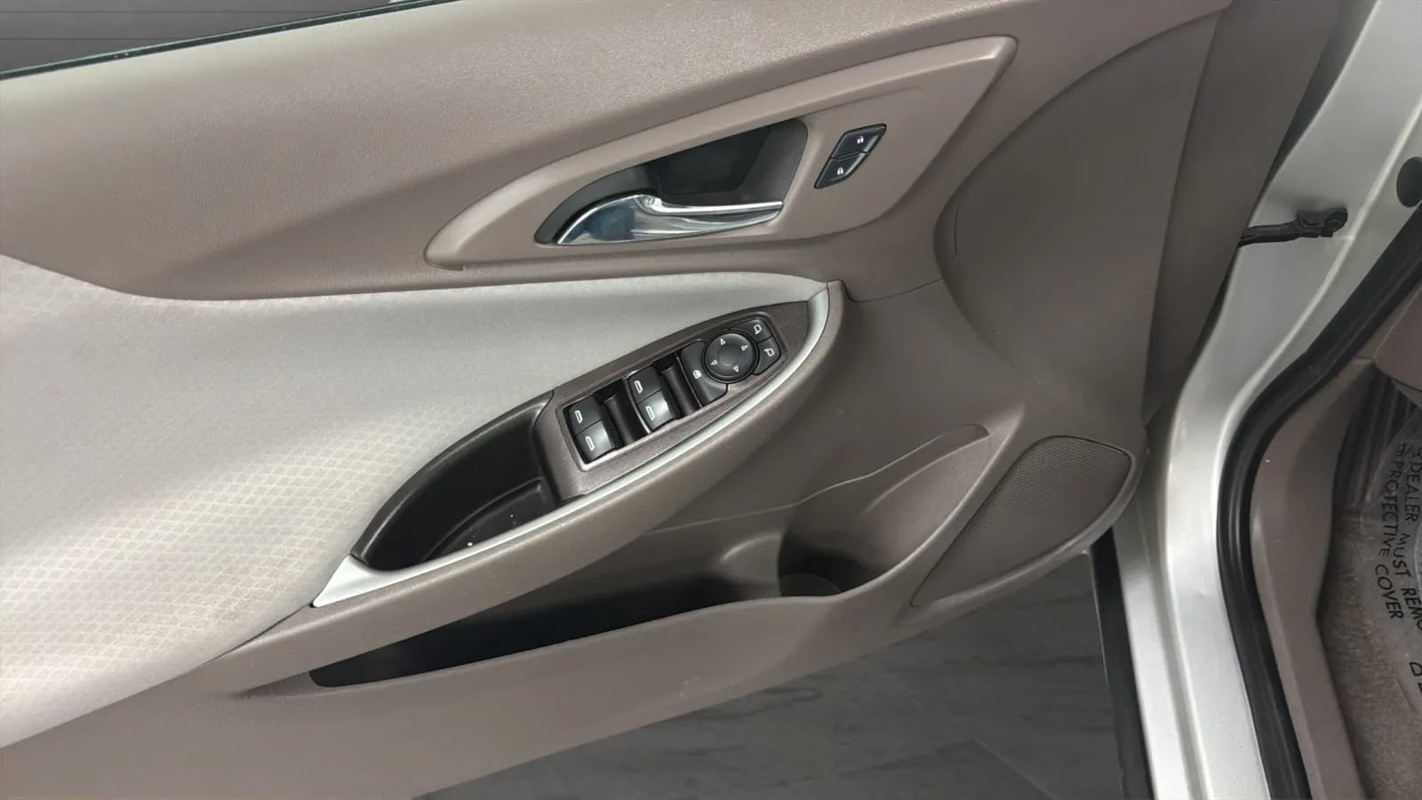 Used 2017 Chevrolet Malibu LS FWD image 17