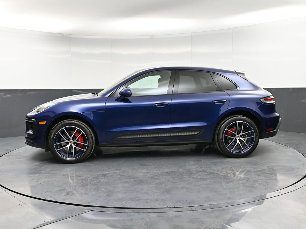 Certified 2023 Porsche Macan S image 2