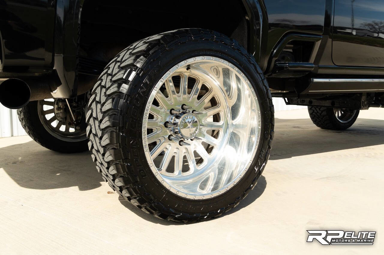 Used 2025 GMC Sierra 2500 Denali Ultimate image 40