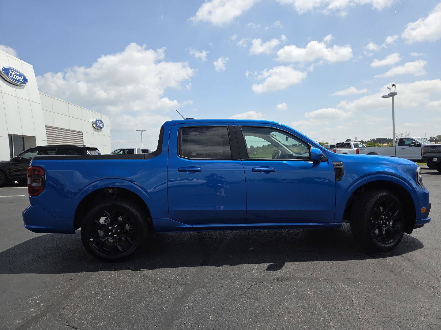 New 2026 Ford Maverick Lobo AWD/4WD image 17