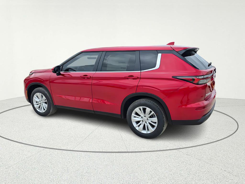 New 2026 Mitsubishi Outlander ES image 4