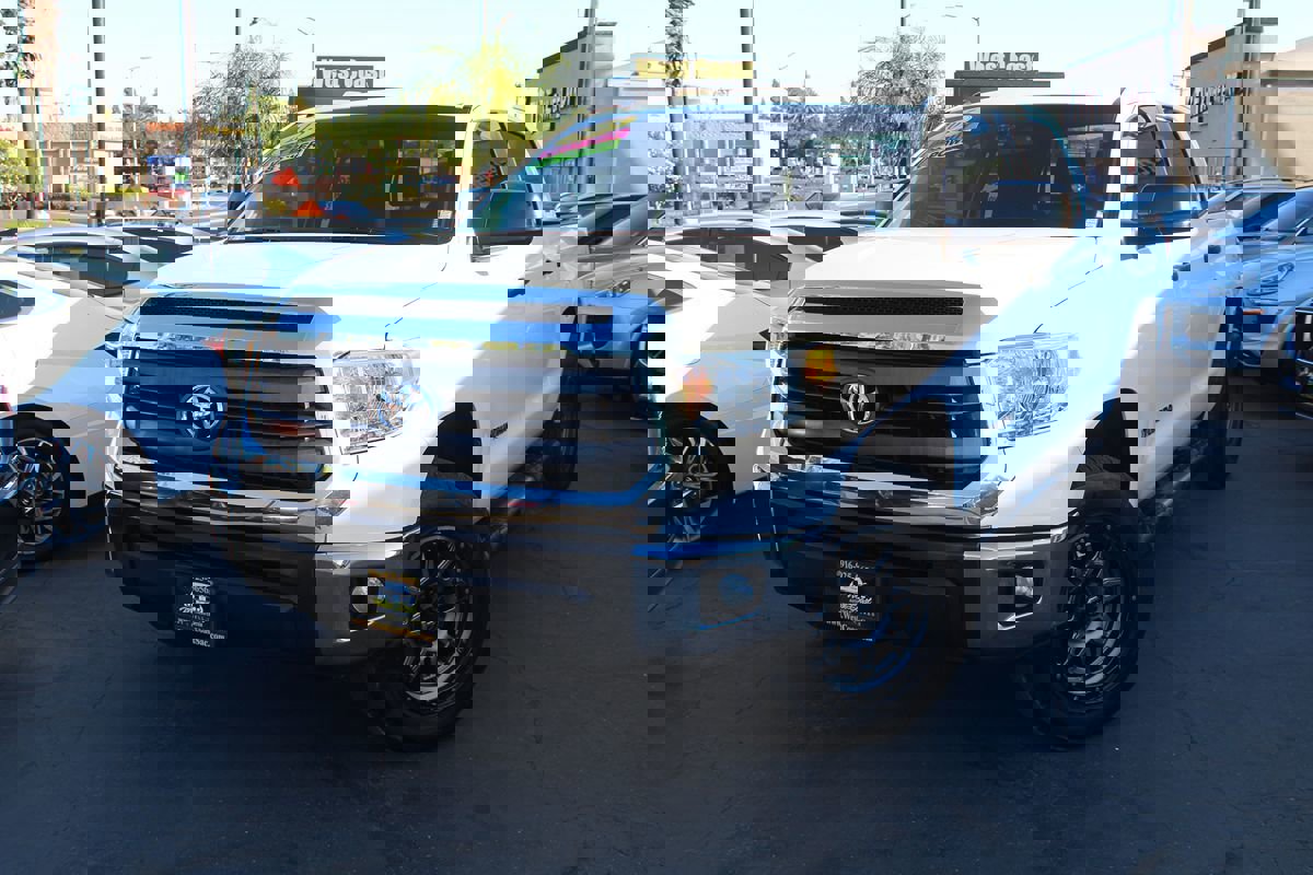 Used 2015 Toyota Tundra SR5 image 37