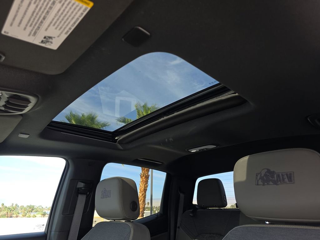 Used 2024 Chevrolet Colorado ZR2 w/ ZR2 Bison Edition image 19