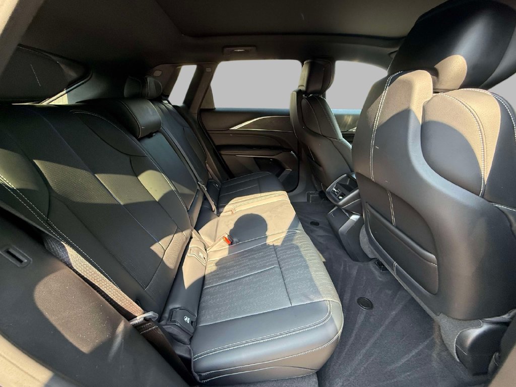 Certified 2024 Cadillac Lyriq Sport w/ LPO, Floor Liner Package AWD/4WD image 16
