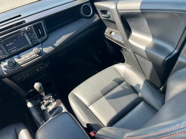 Used 2016 Toyota RAV4 SE AWD/4WD image 10
