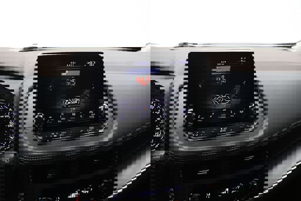 Used 2023 Nissan Rogue SV w/ SV Premium Package image 21