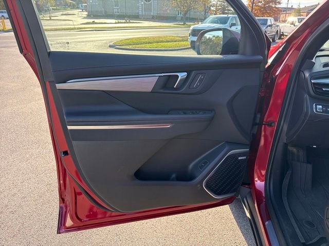 Used 2025 Buick Enclave Preferred image 11