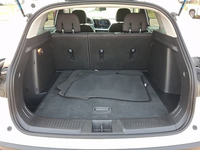 Used 2025 Chevrolet Trax LS image 29