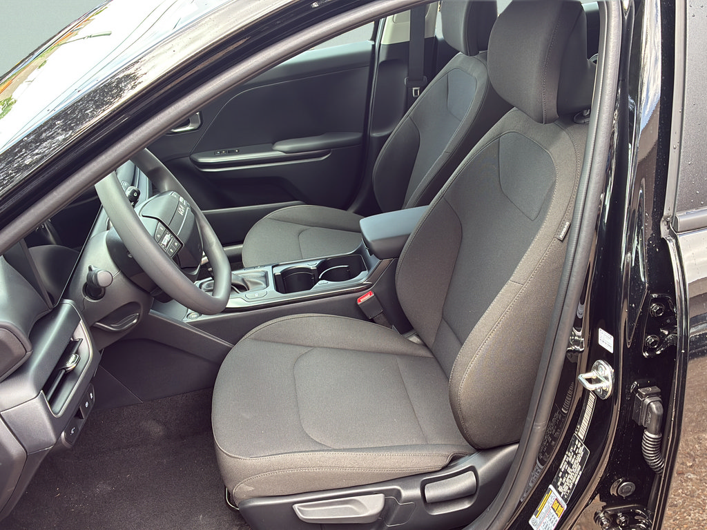 New 2026 Kia K4 FWD image 22