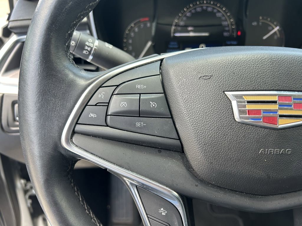 Used 2018 Cadillac XT5 Premium Luxury FWD image 16