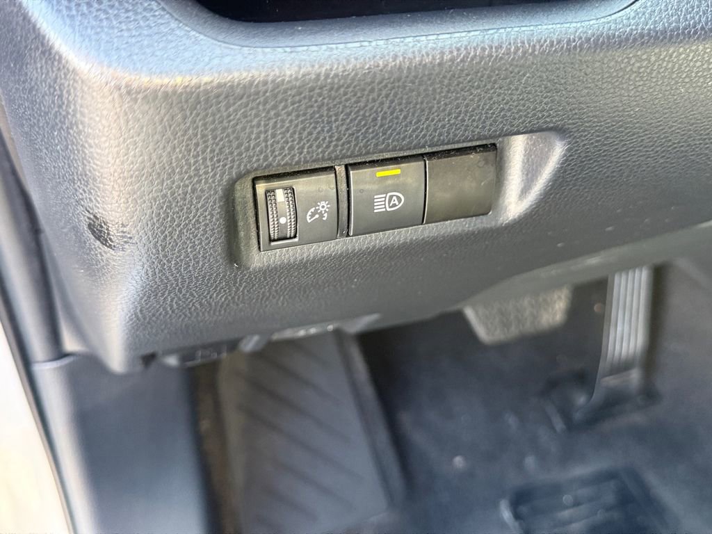 Certified 2024 Toyota RAV4 XLE FWD image 26