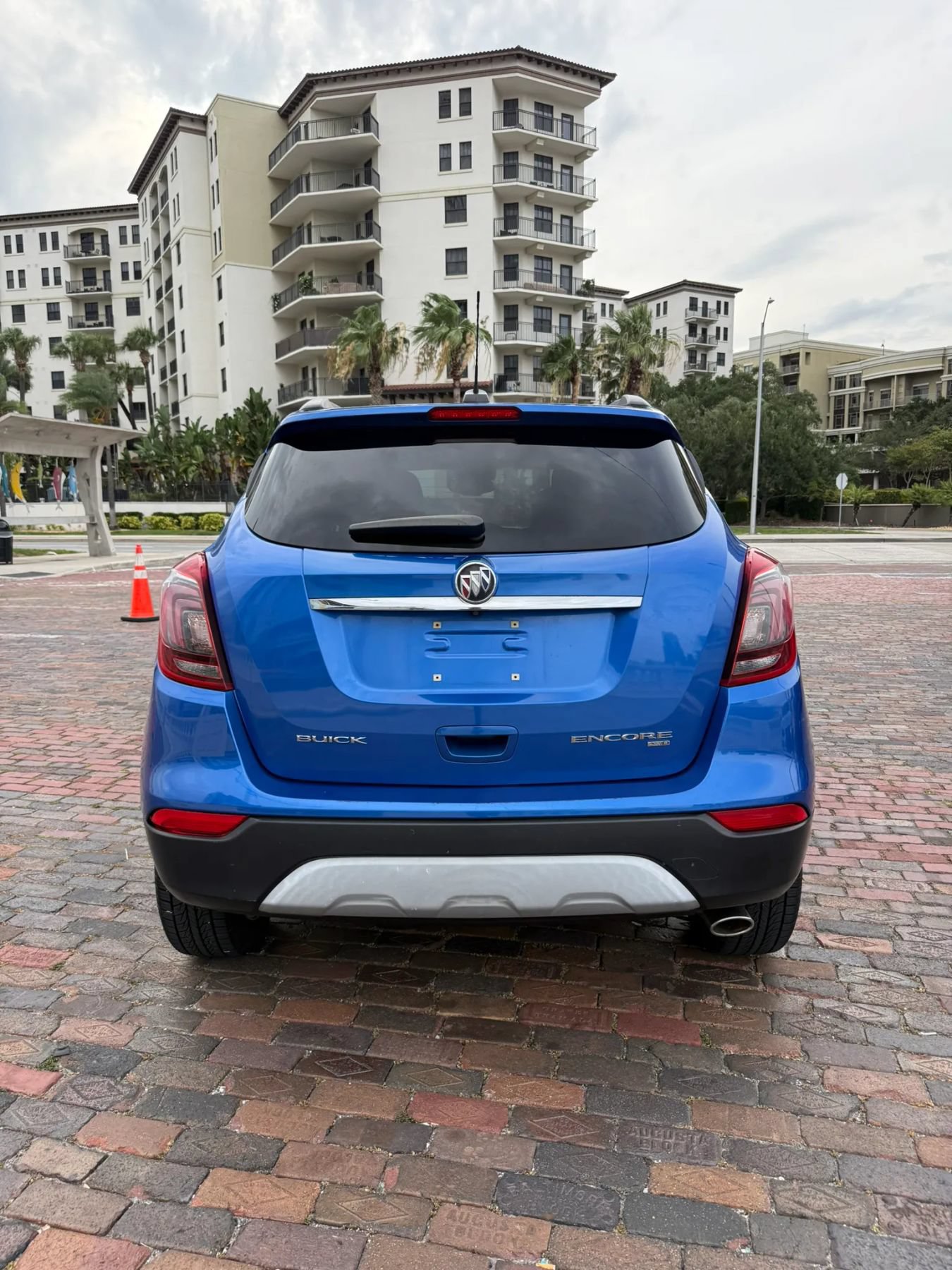 Used 2018 Buick Encore Essence AWD/4WD image 10