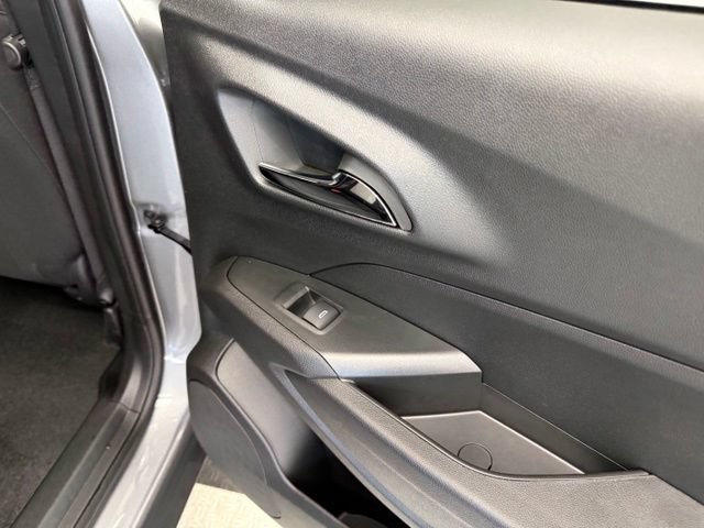 New 2026 Chevrolet Trax LS w/ LS Convenience Package FWD image 25