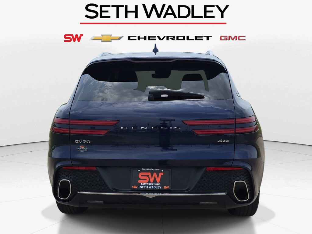 Used 2025 Genesis GV70 2.5T AWD/4WD image 6