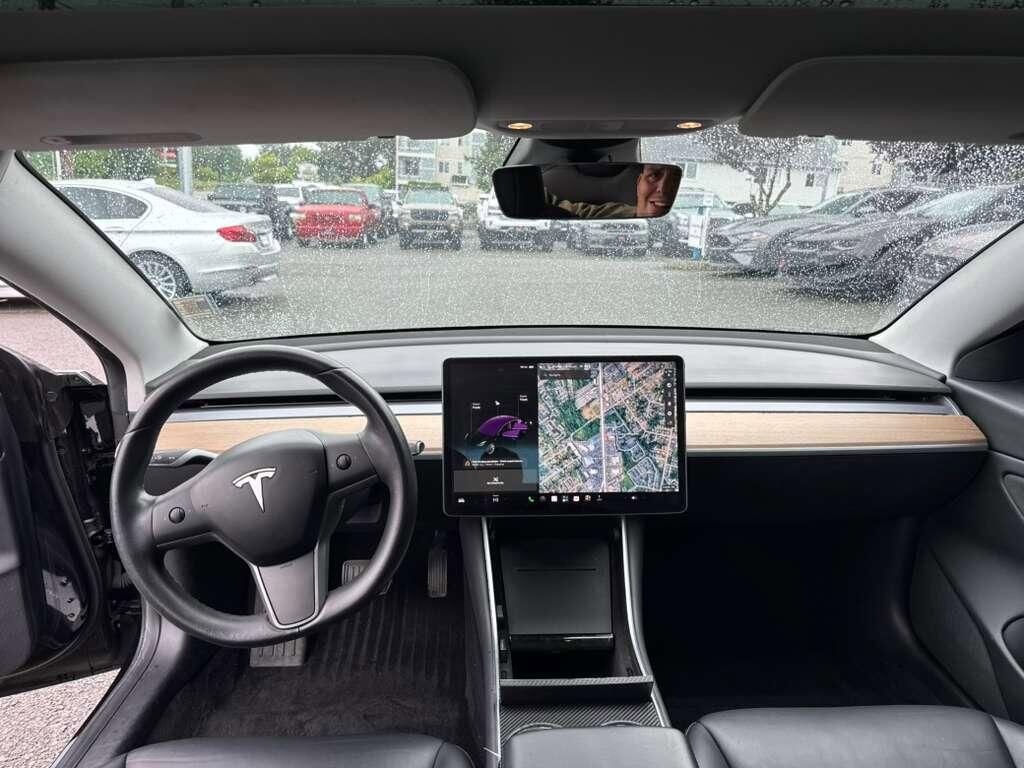Used 2018 Tesla Model 3 Long Range AWD/4WD image 13