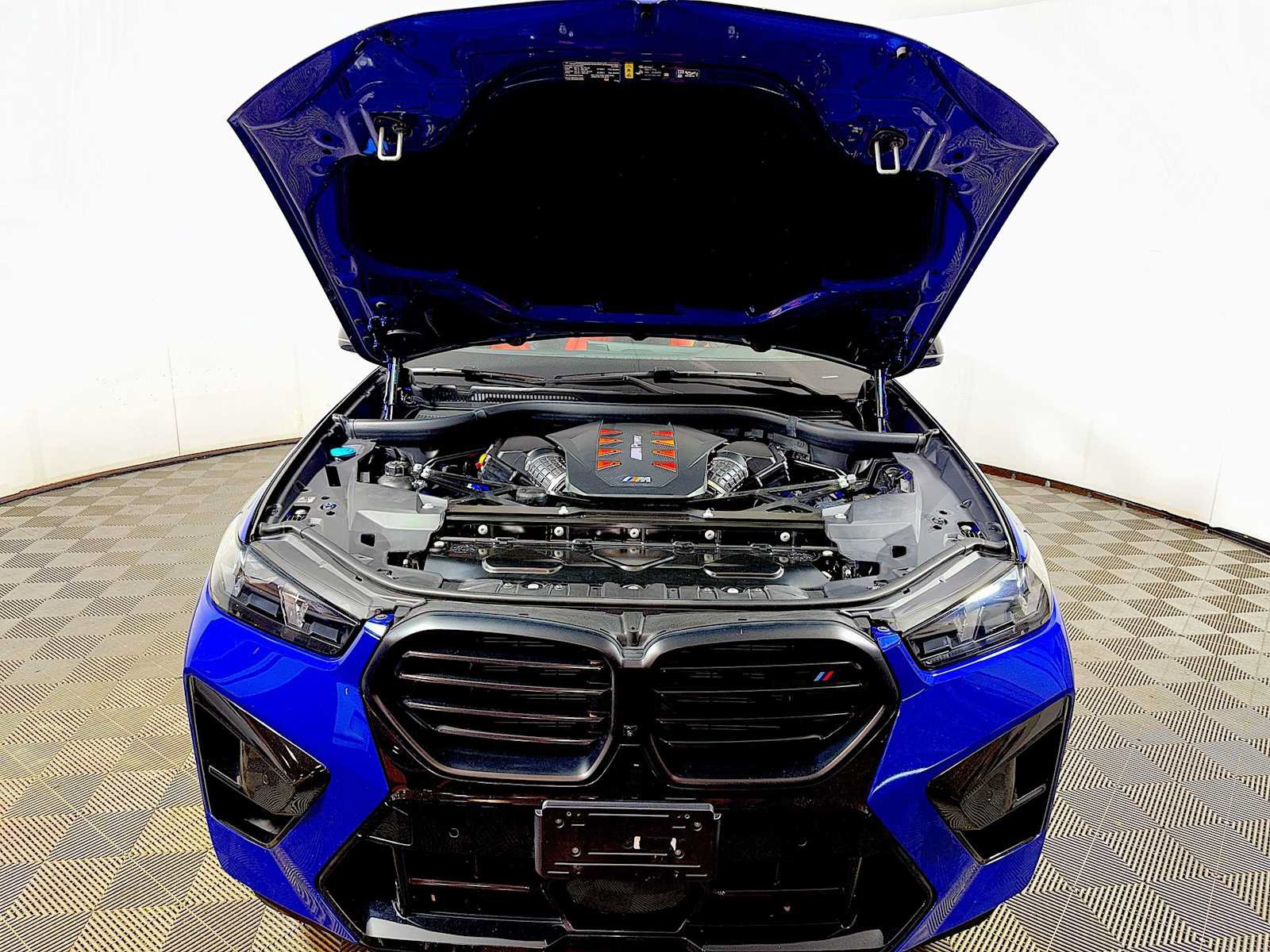 Used 2024 BMW X6 M Competition w/ Executive Package AWD/4WD image 31