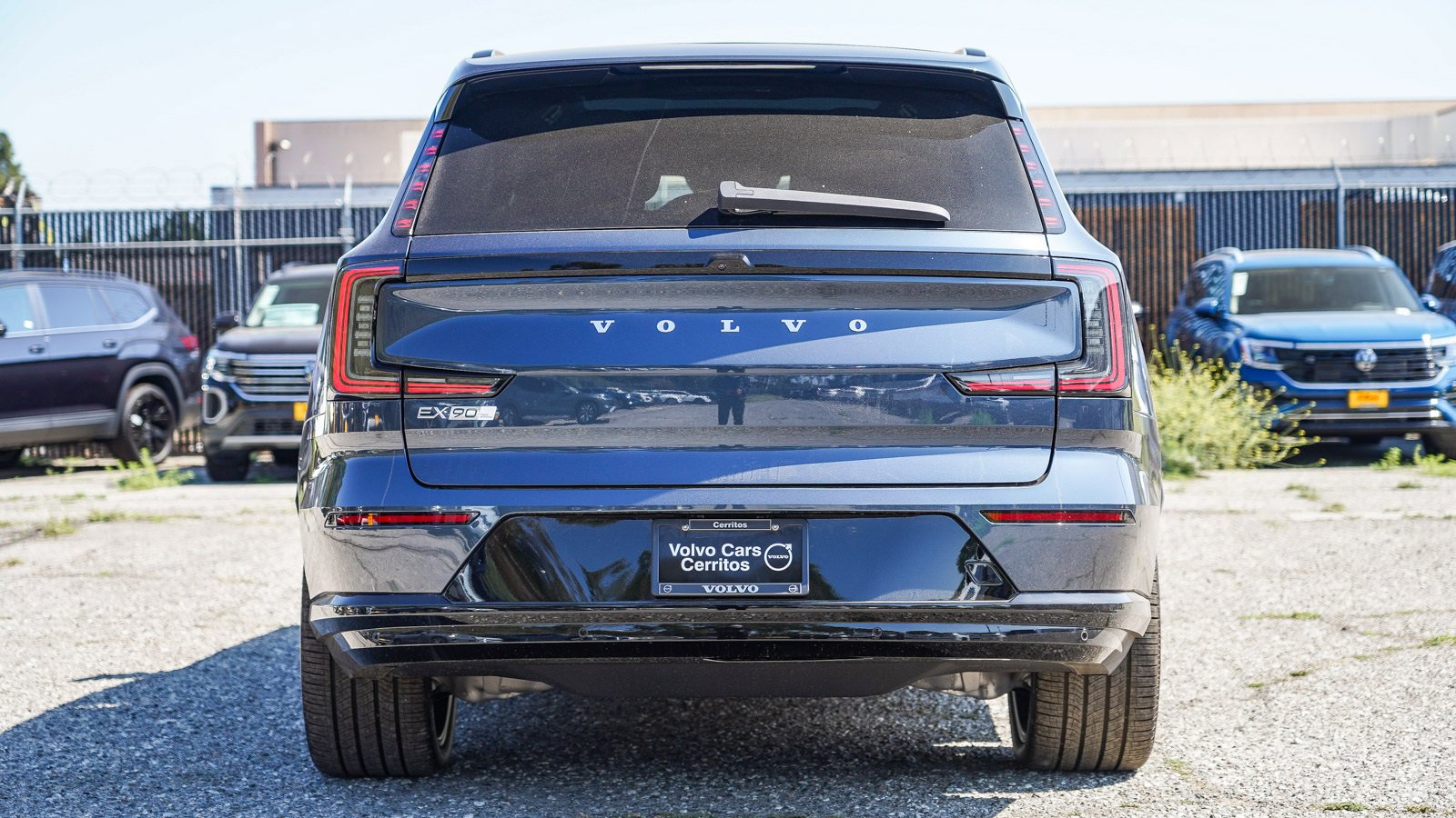 New 2025 Volvo EX90 Ultra image 8