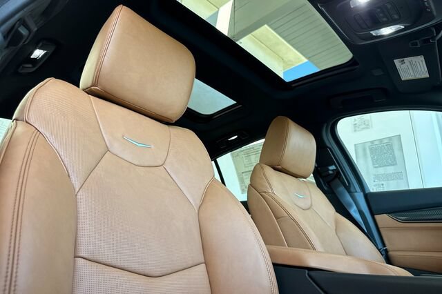 New 2026 Cadillac CT5 Sport w/ Platinum Package RWD image 16